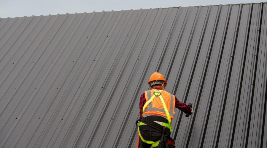 Professional metal roof installation services in Mannsville, KY